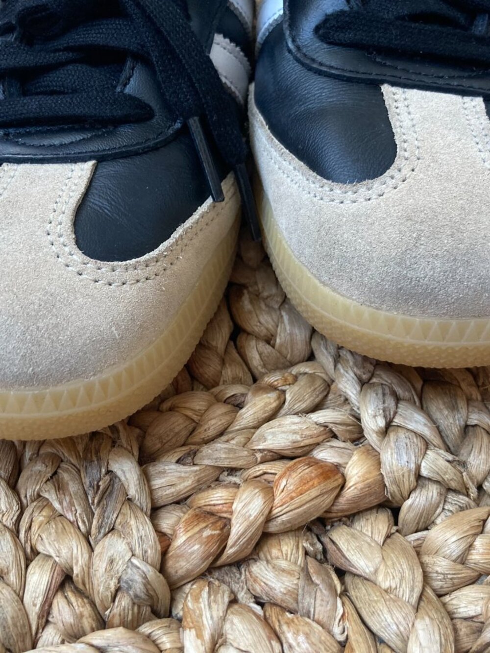 Adidas Samba OG Black White Beige Suede Gum Sole Sneakers Men’s 7.5 / Women’s 8 - Picture 9 of 12